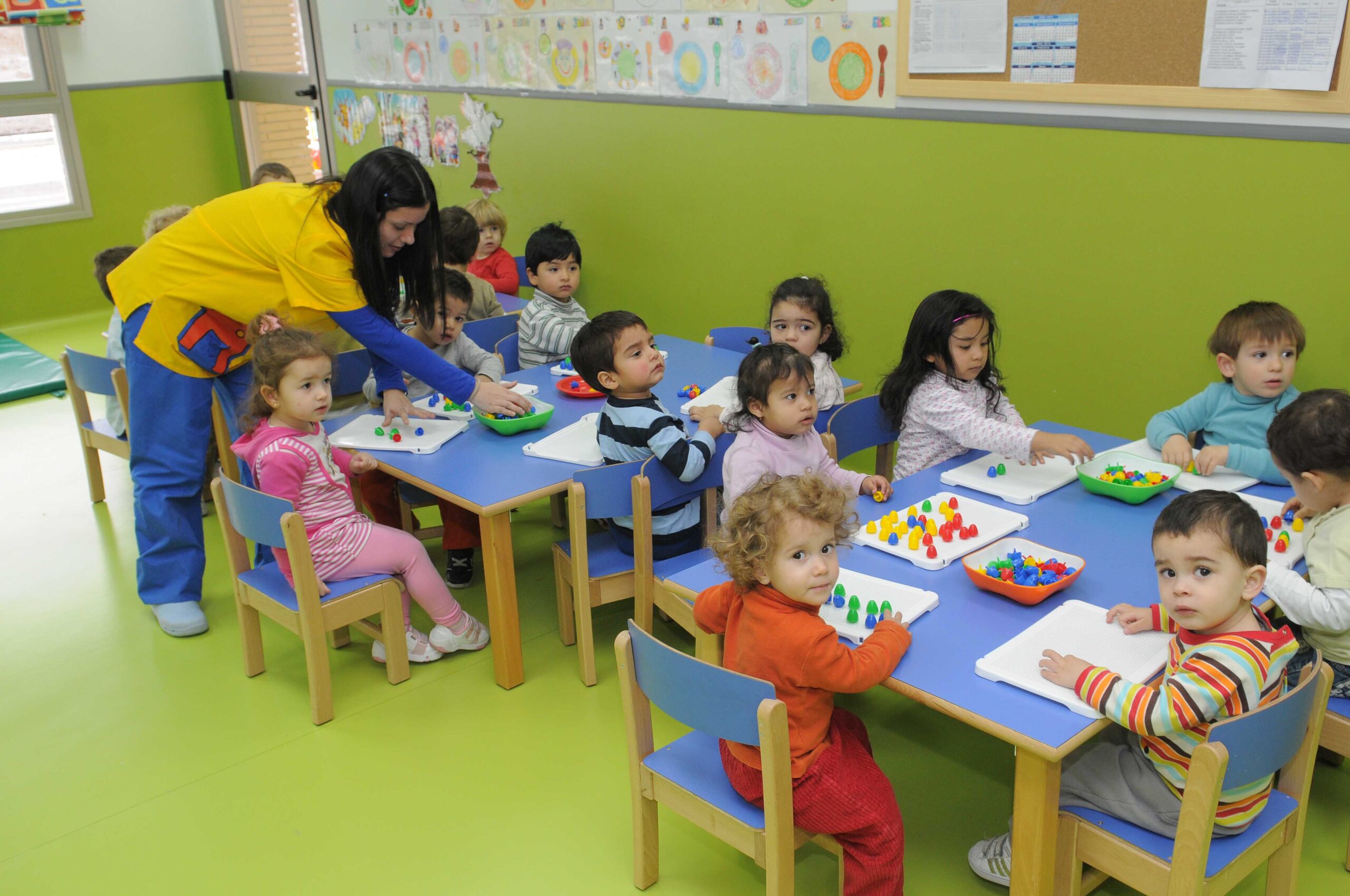 Madrid destina 17,3 millones de euros a ayudas directas por nacimiento o adopción