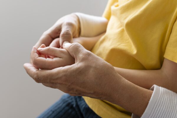 Abierta la solicitud online de las dos semanas adicionales del permiso de nacimiento y cuidado de menor