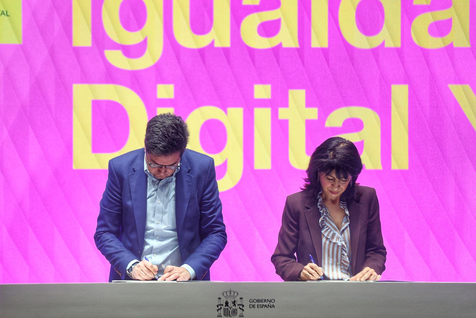 Nuevo acuerdo institucional para combatir la violencia digital y los sesgos de género en la inteligencia artificial